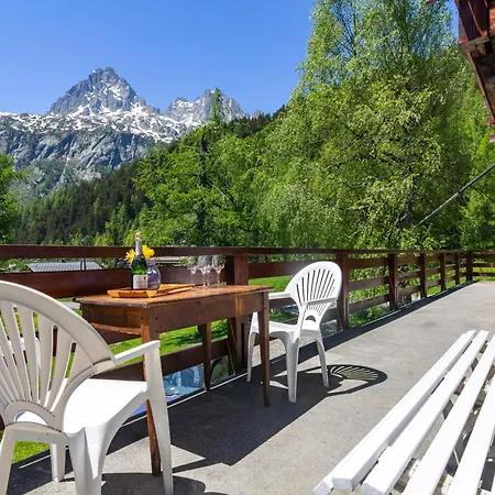 Chalé Montblanc Alpine & Sauna Retreat - Happy