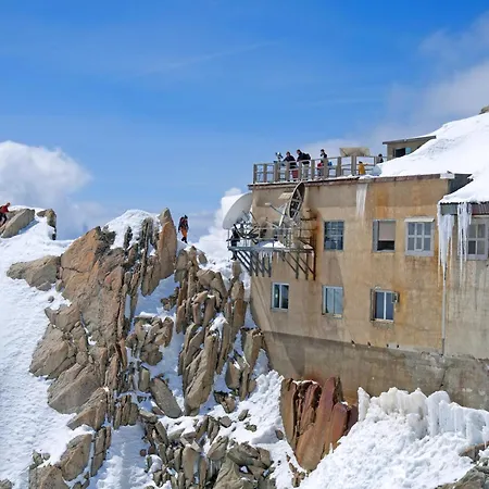 Montblanc Alpine & Sauna Retreat - Happy シャレー